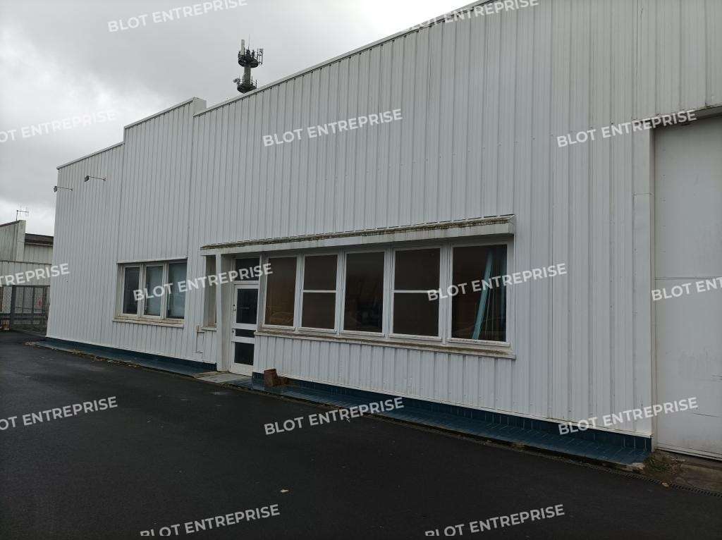 A louer locaux d'activités 530m² à Carquefou