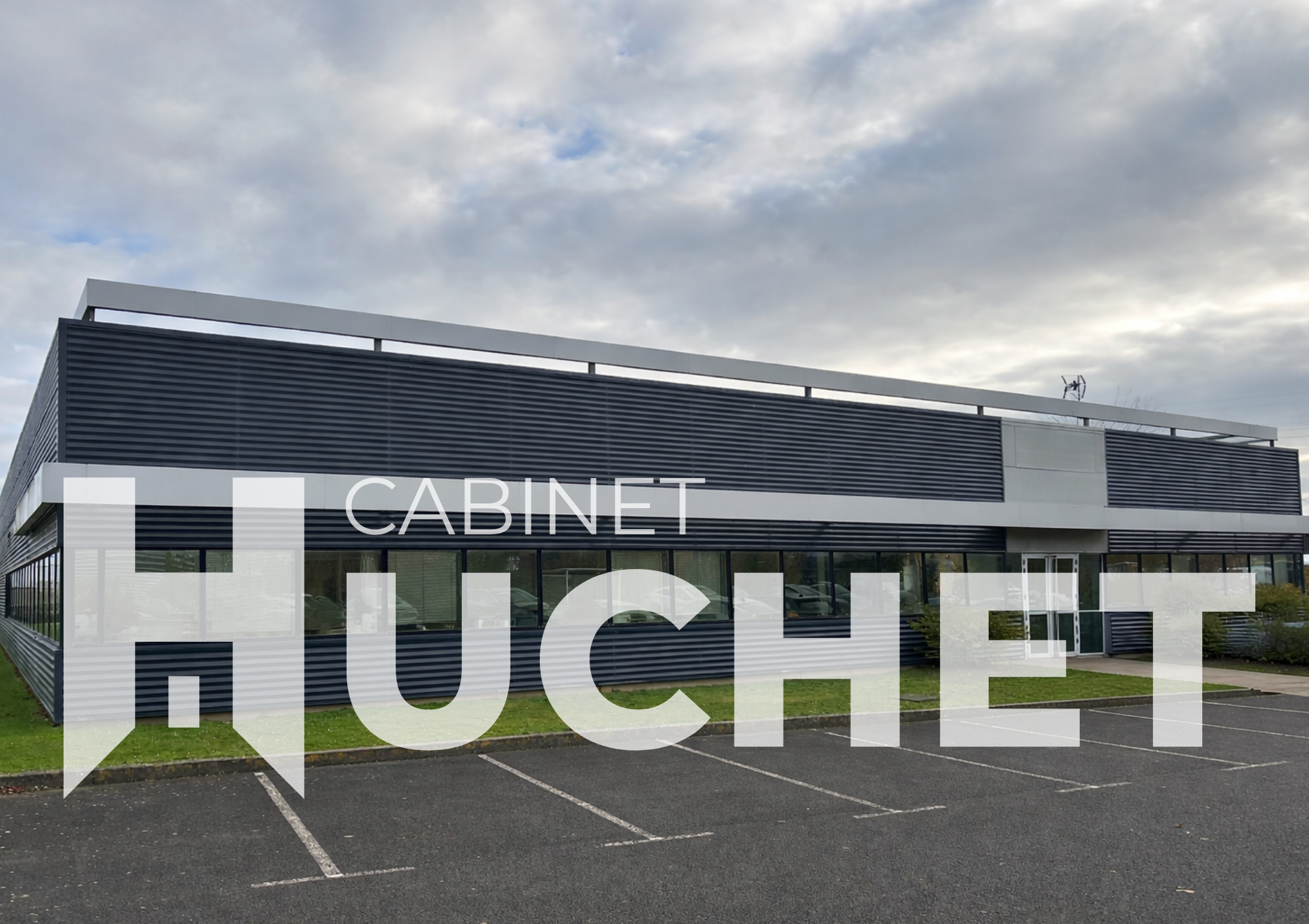 A louer site indépendant 1438m² à Caen Sud 