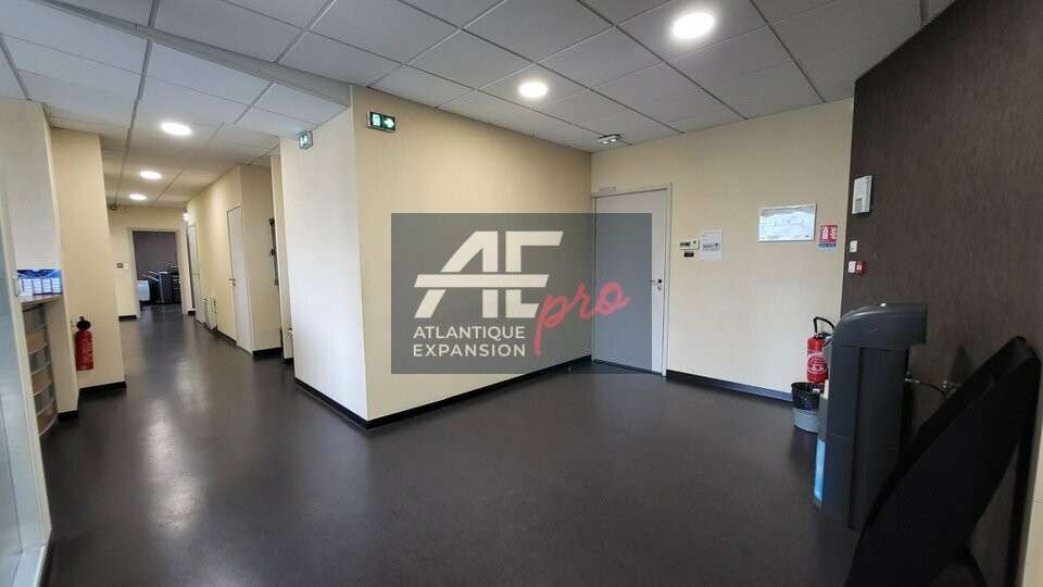 Bureaux 376m² R+2 à louer à Saint Nazaire