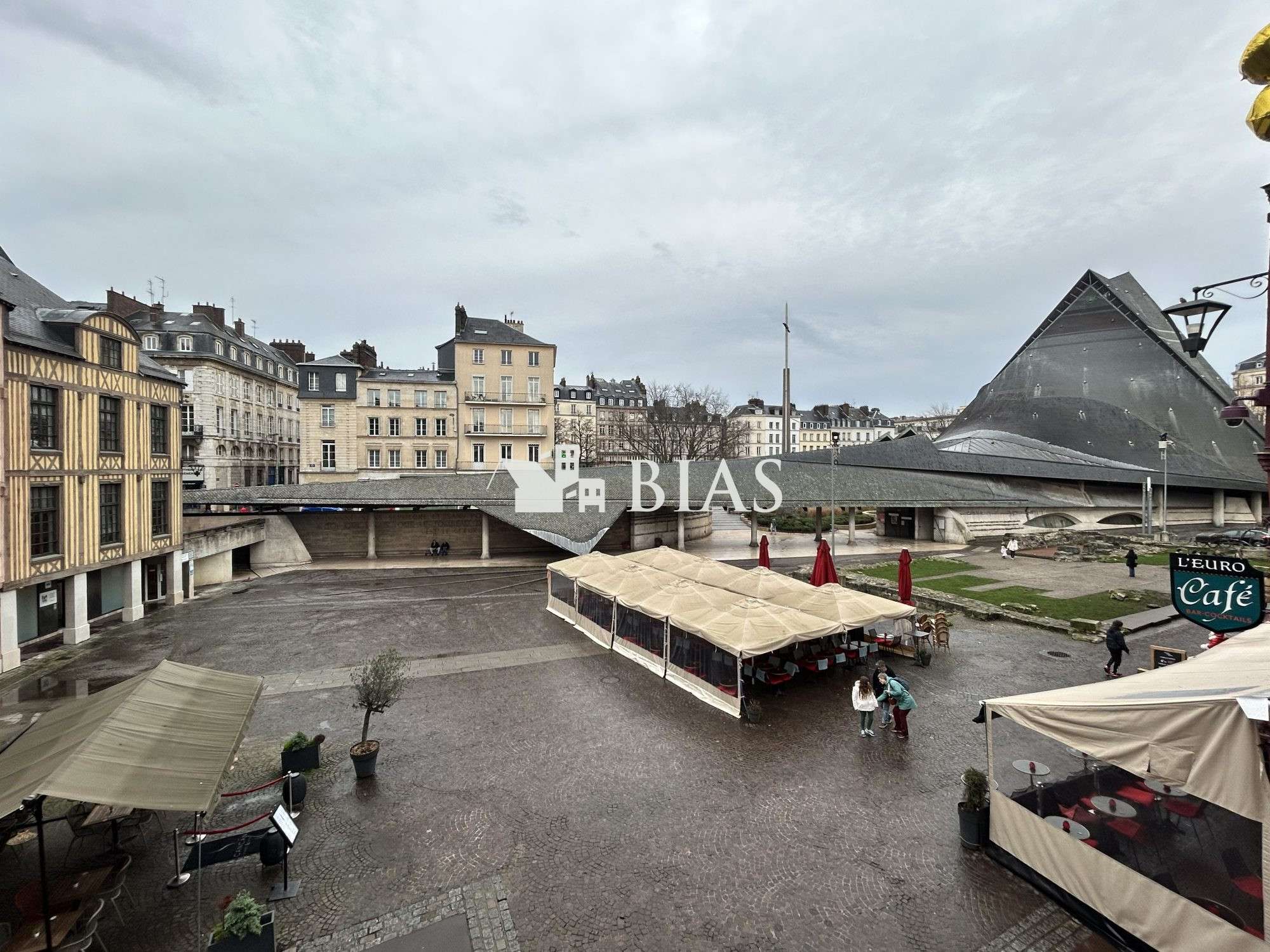 AV bureaux 285m² empl idéal à Rouen hypercentre