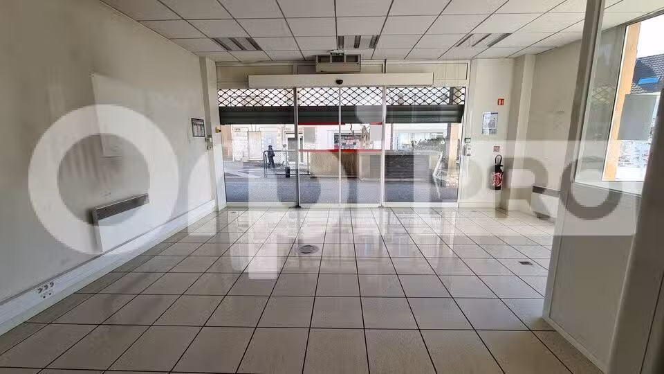 Bureaux 134m² RDC à louer à Montluçon