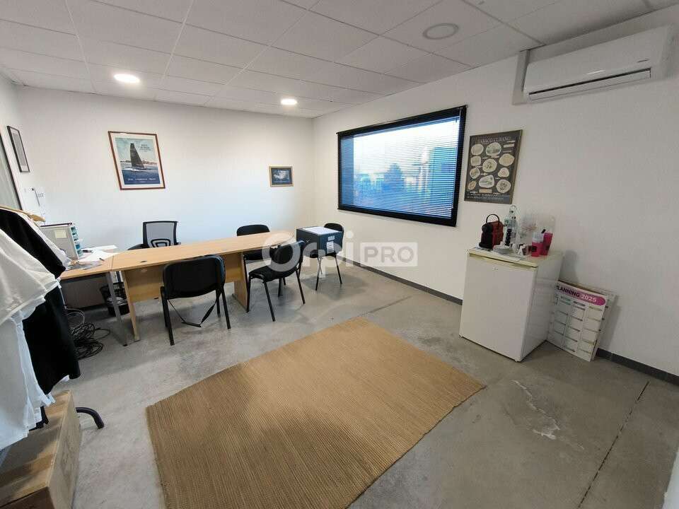 A louer local 180m² à Donzenac accèss A20/A89