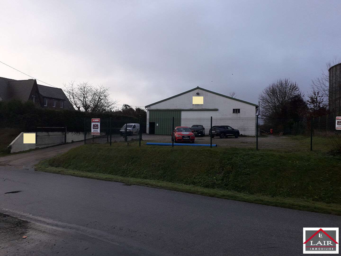 A louer local d'activité 170m² terrain 1900m² Sées
