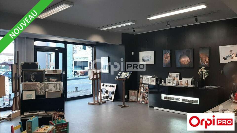 Local 151m² à vendre à Portes-lès-Valence centre