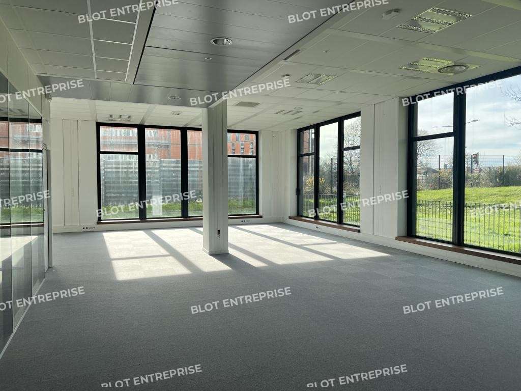 A louer bureaux 608m² à Rennes Est