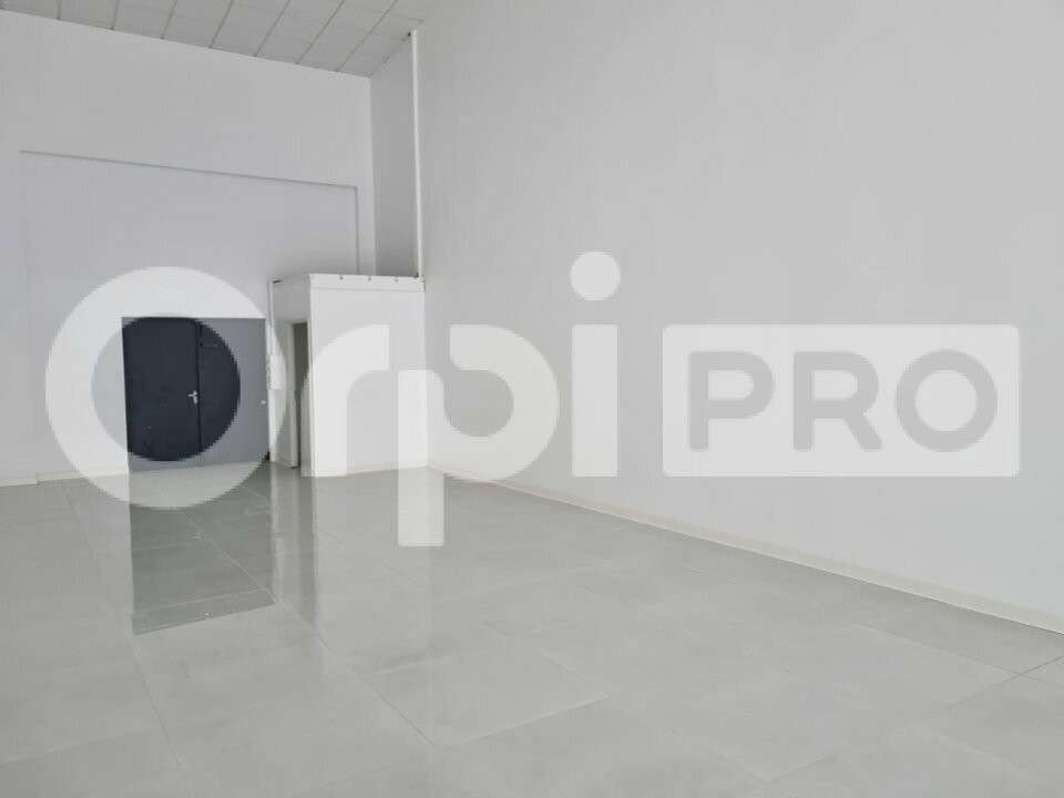 Bureau 80m² R+1 à louer à Baie-Mahault