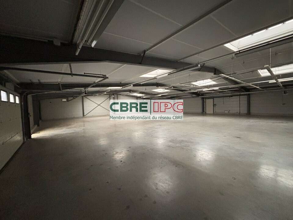 Location local 750m² à Morlaàs ZA Gaston Fébus 