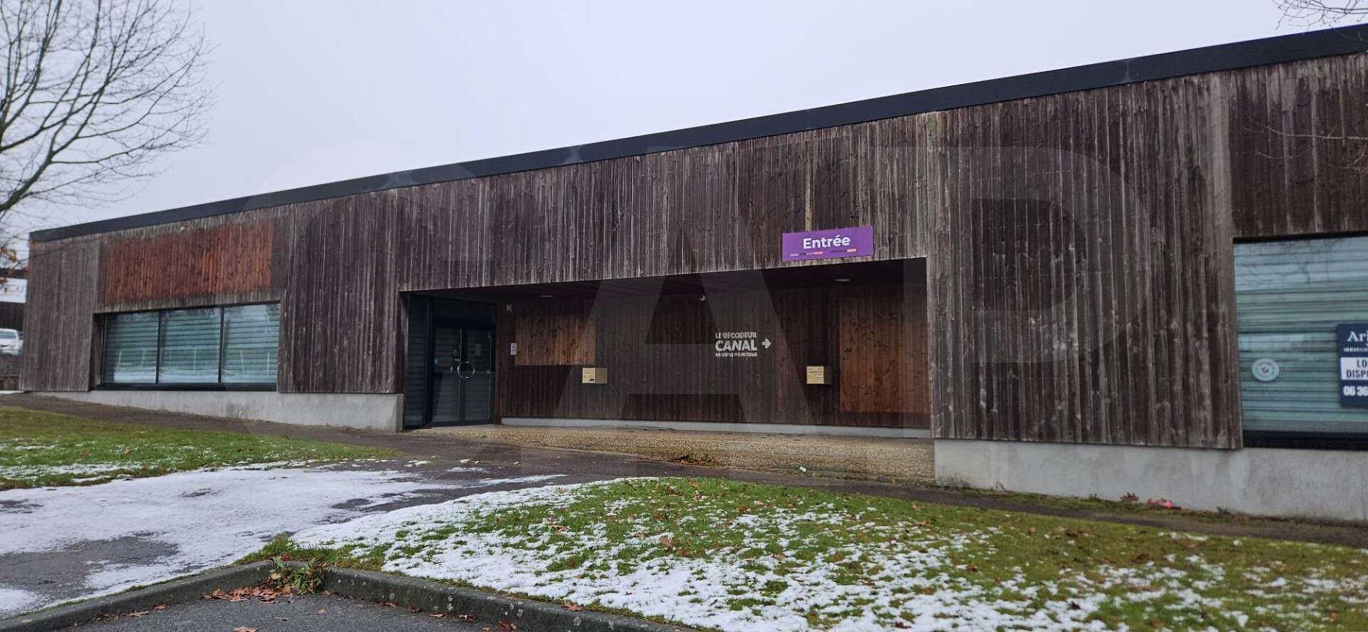 A vendre local 571m² à Vitré ZA de la Baratière