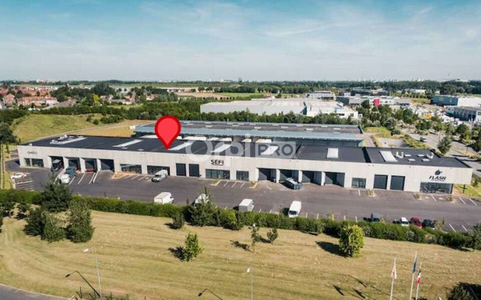 Entrepôt 390m² à louer à Sainghin-en-Mélantois