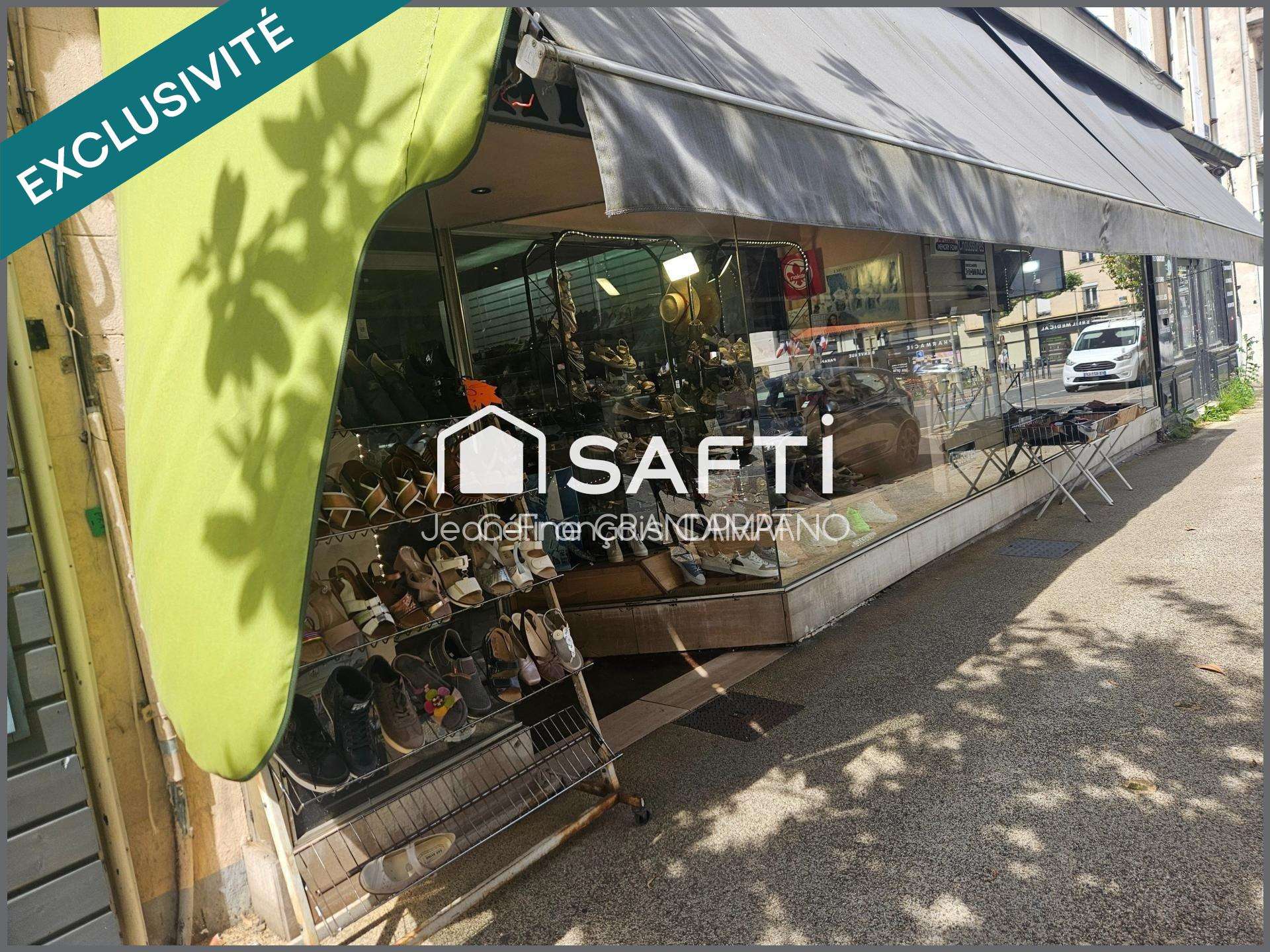 Vente FDC chaussures 50m² Decazeville rue passante