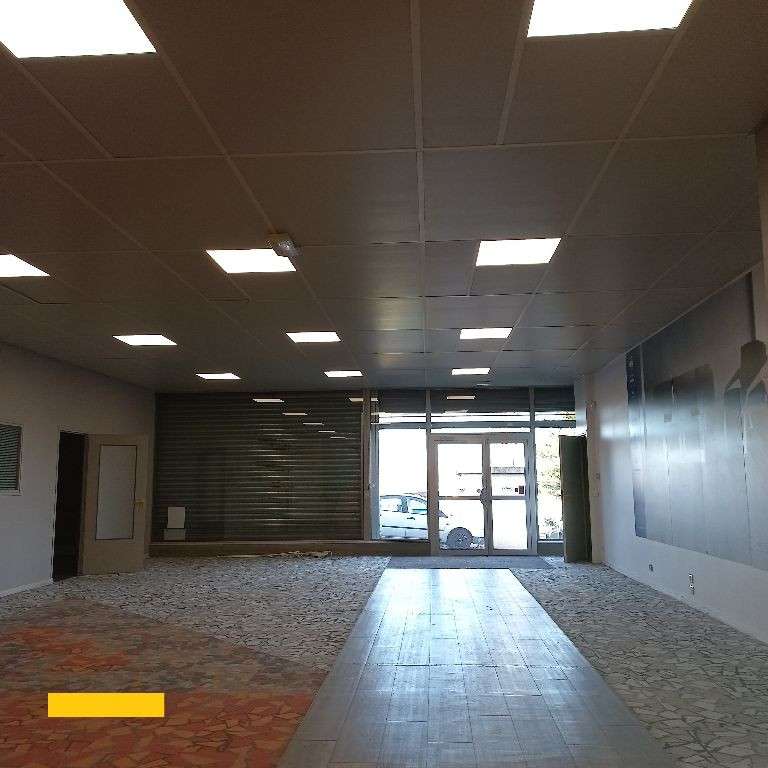 A louer local professionnel 450m² Clermont-Ferrand