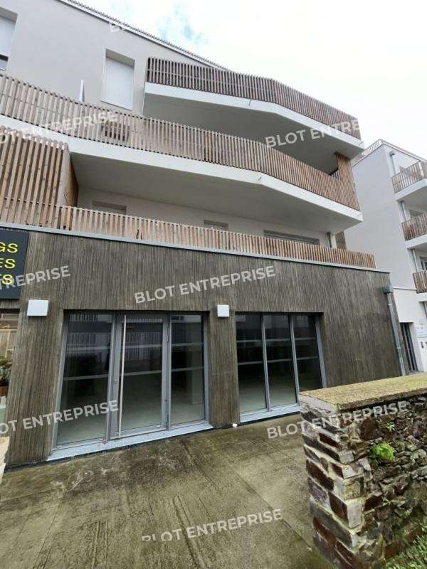 A vendre locaux commerciaux de 119m² à Vertou