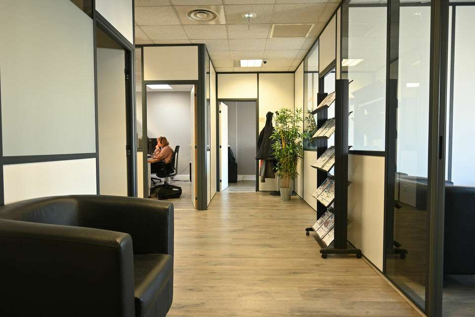 A vendre ou à louer bureaux rénovés 322m² Lyon 7e 