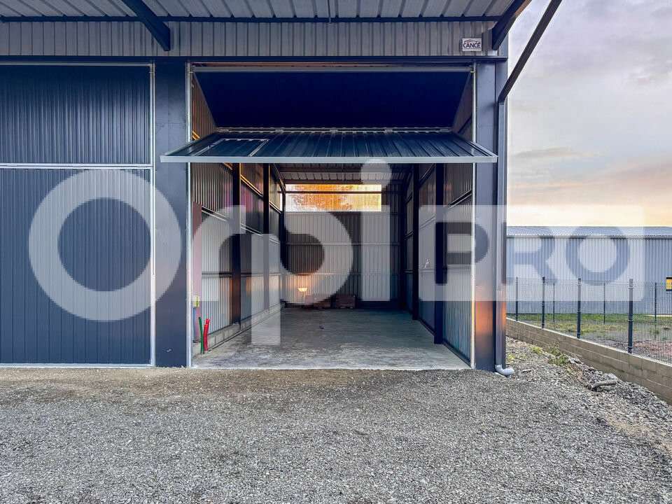 A louer entrepôt de stockage 85m² à Téthieu