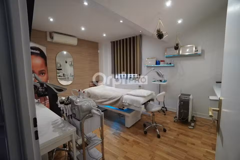 A louer local professionnel 95m² à Dijon