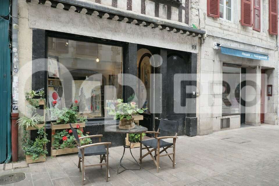 Cession bail local 130m² à louer Bayonne centre
