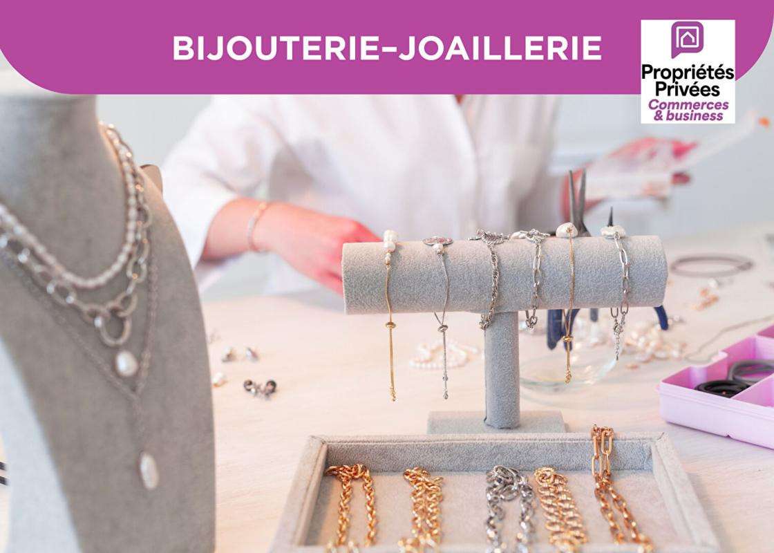 A vendre FDC bijouterie 50m² en centre Versailles