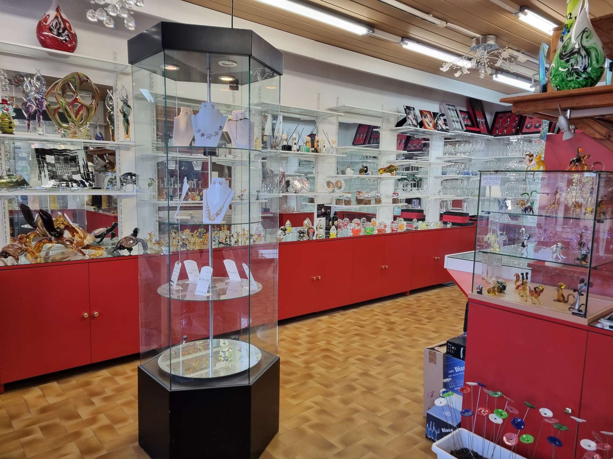 Vente bijouterie d'art à Greoux Les Bains centre