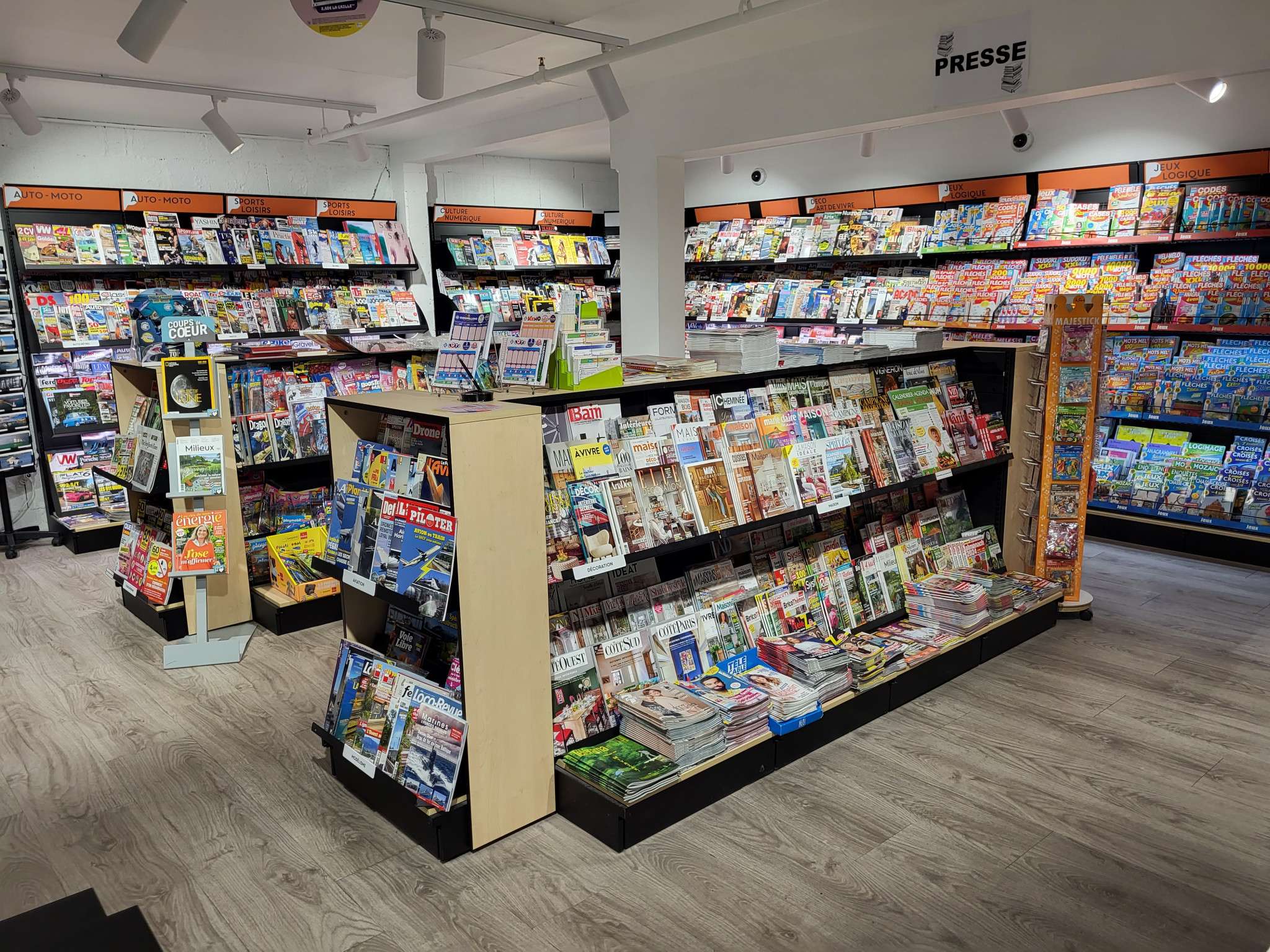 Vente très belle affaire vape presse FDJ à St Malo