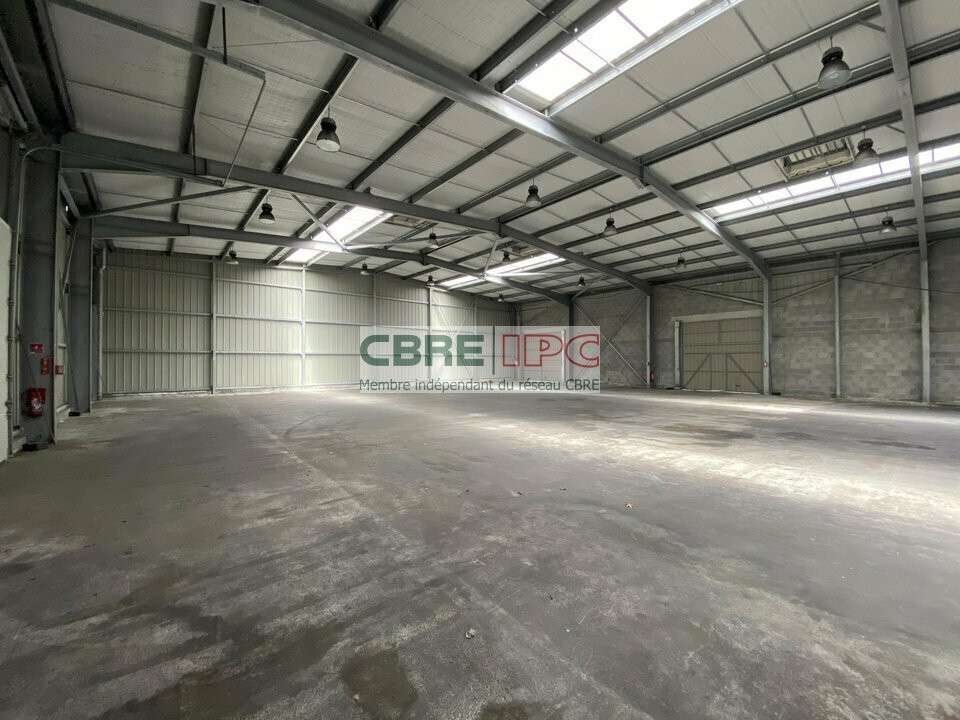 Location local d'activités 900m² à Ascain