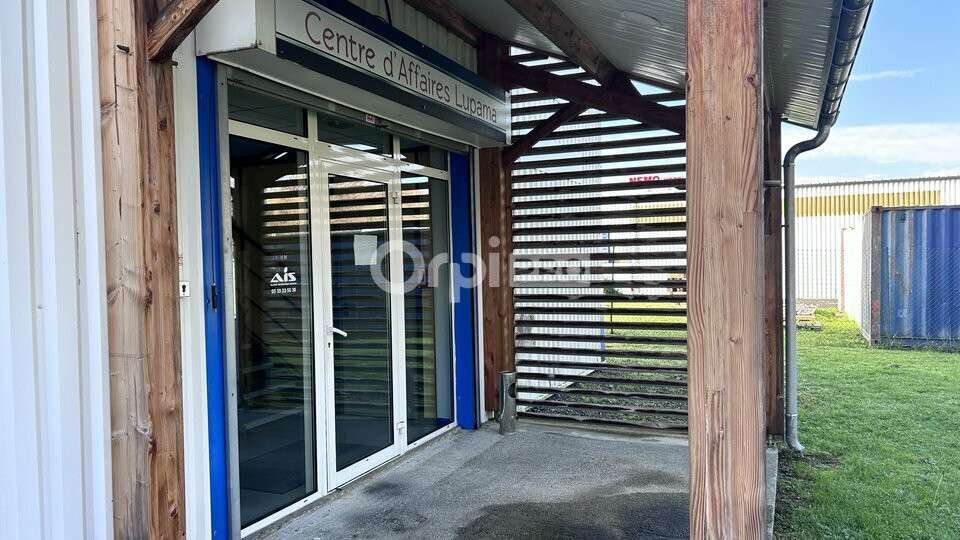 Vente bâtiment bureaux 350m² proche Serres-Castet