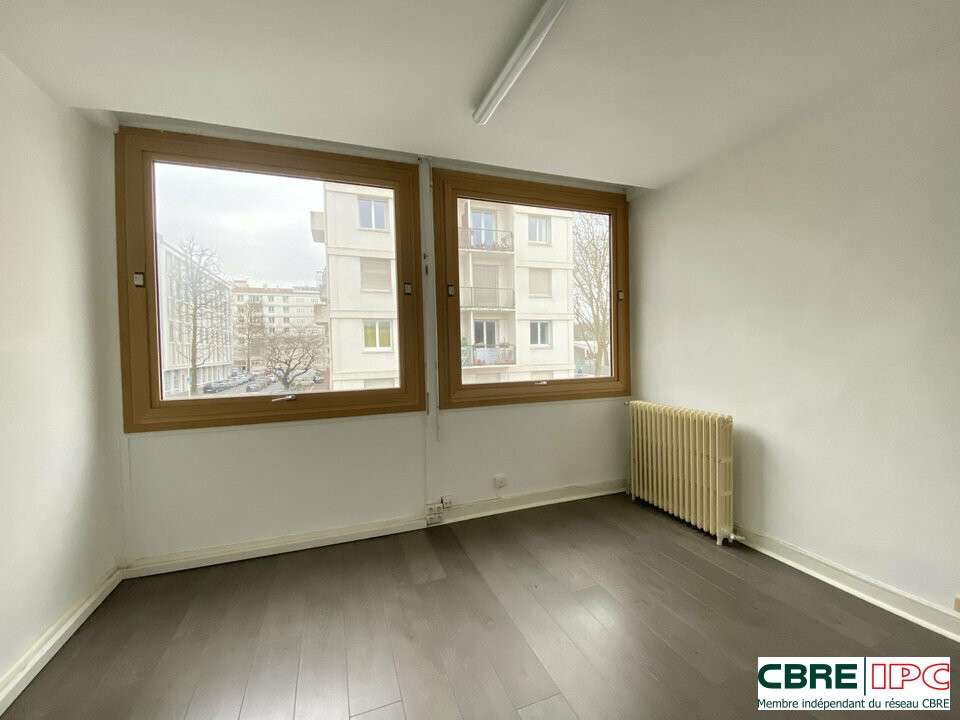 Location bureaux 32m² R+1 à Bayonne centre
