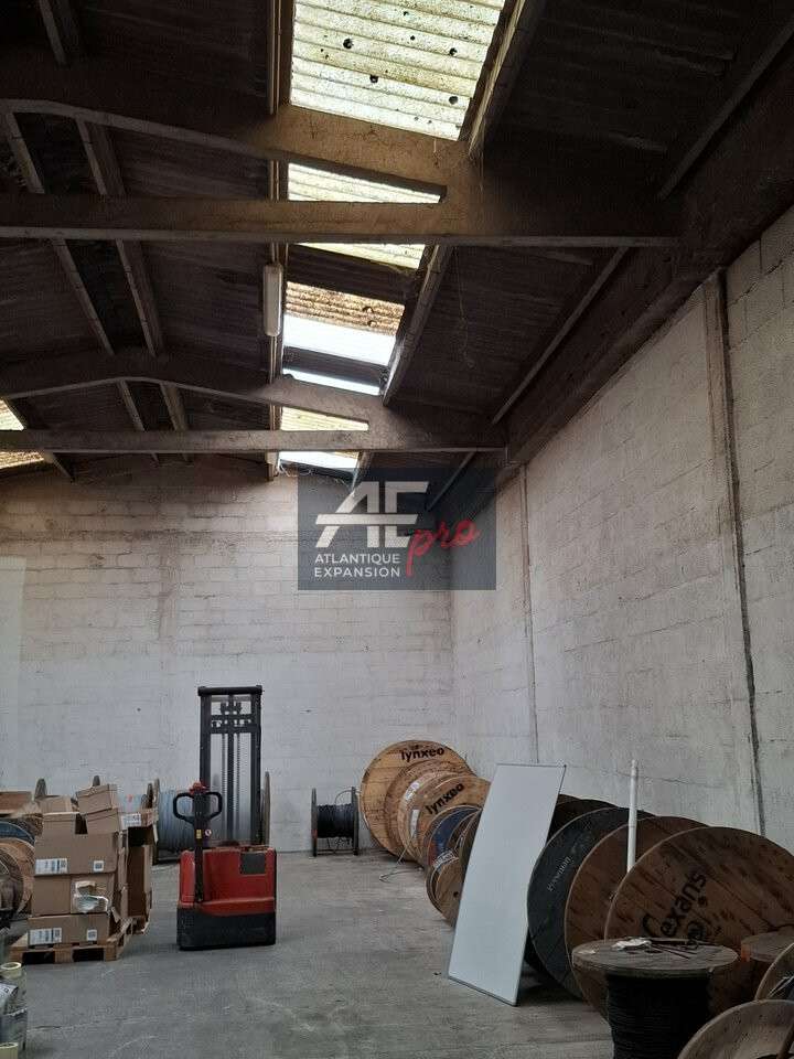 Local d'activités de 200m² à louer à Saint Nazaire