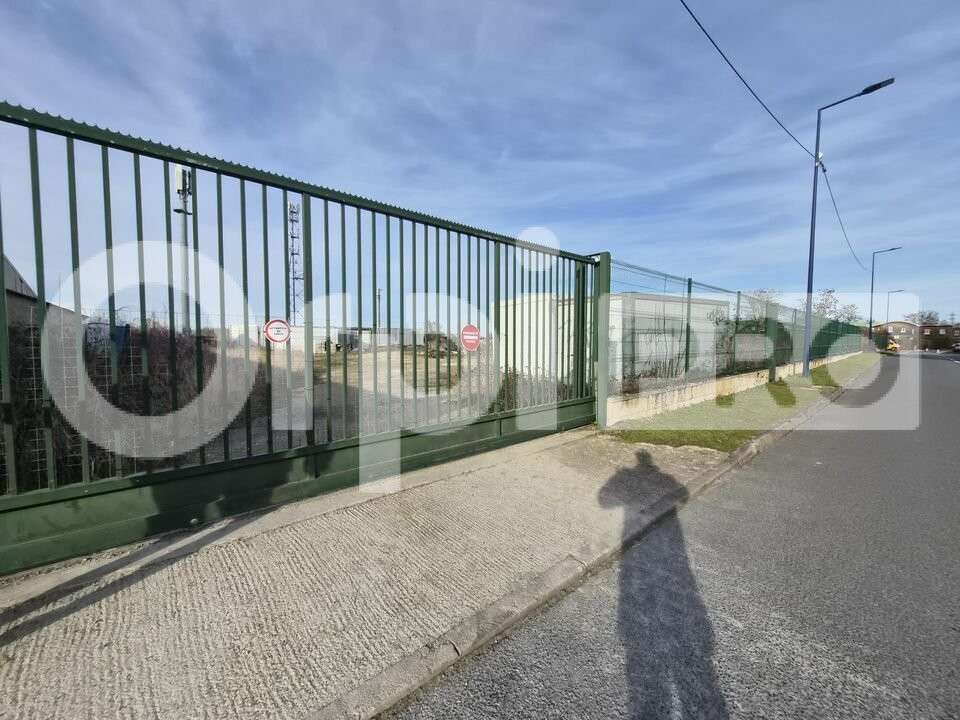 Terrain d'activités 5276m² à vendre à Bétheny