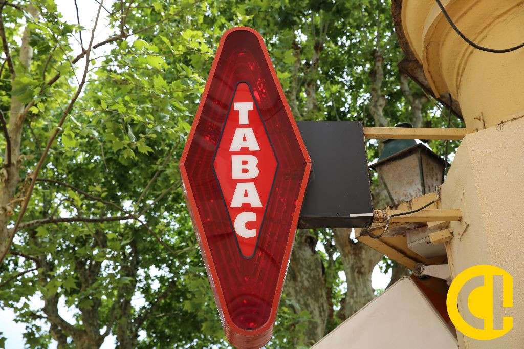 AV FDC tabac presse FDJ cadeaux à Pontgibaud