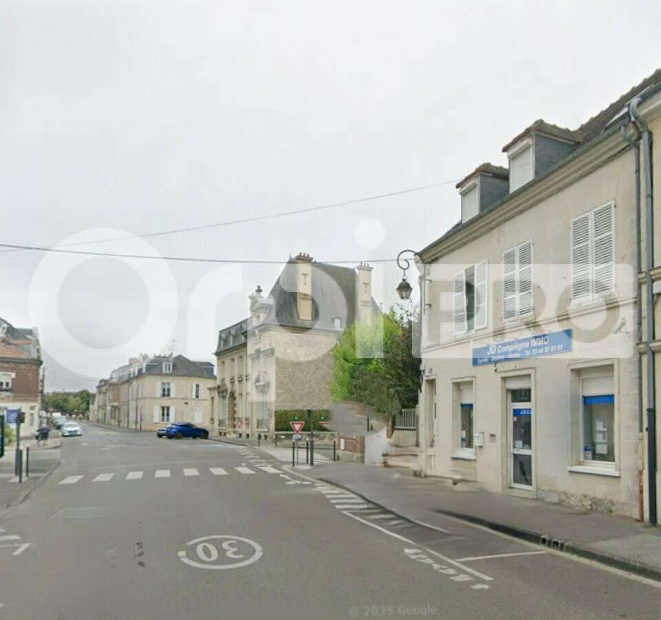 A louer bureaux 52m² rue des Domeliers Compiègne