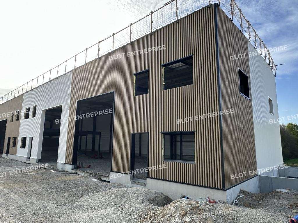 A vendre bâtiment d'activités 353m² à Kervignac