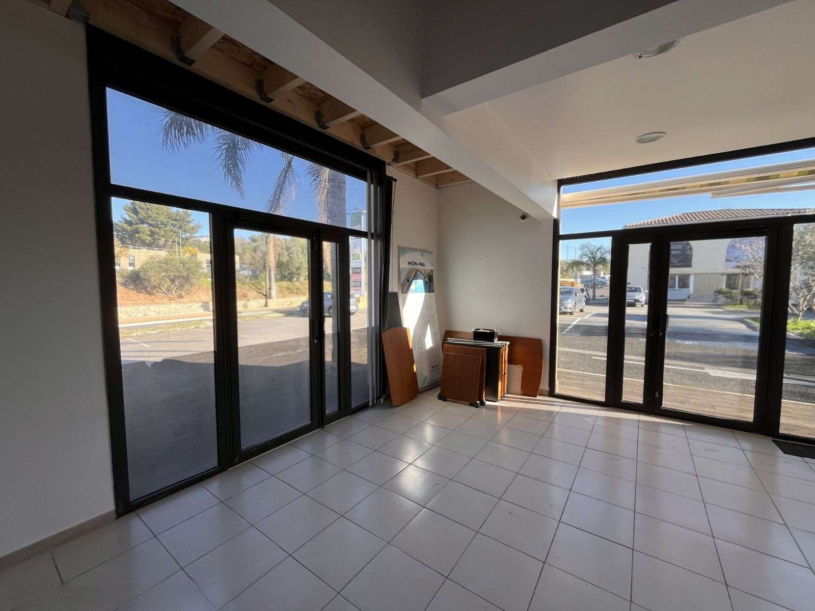 A louer local commercial 60m² Ollioules Av Monnet