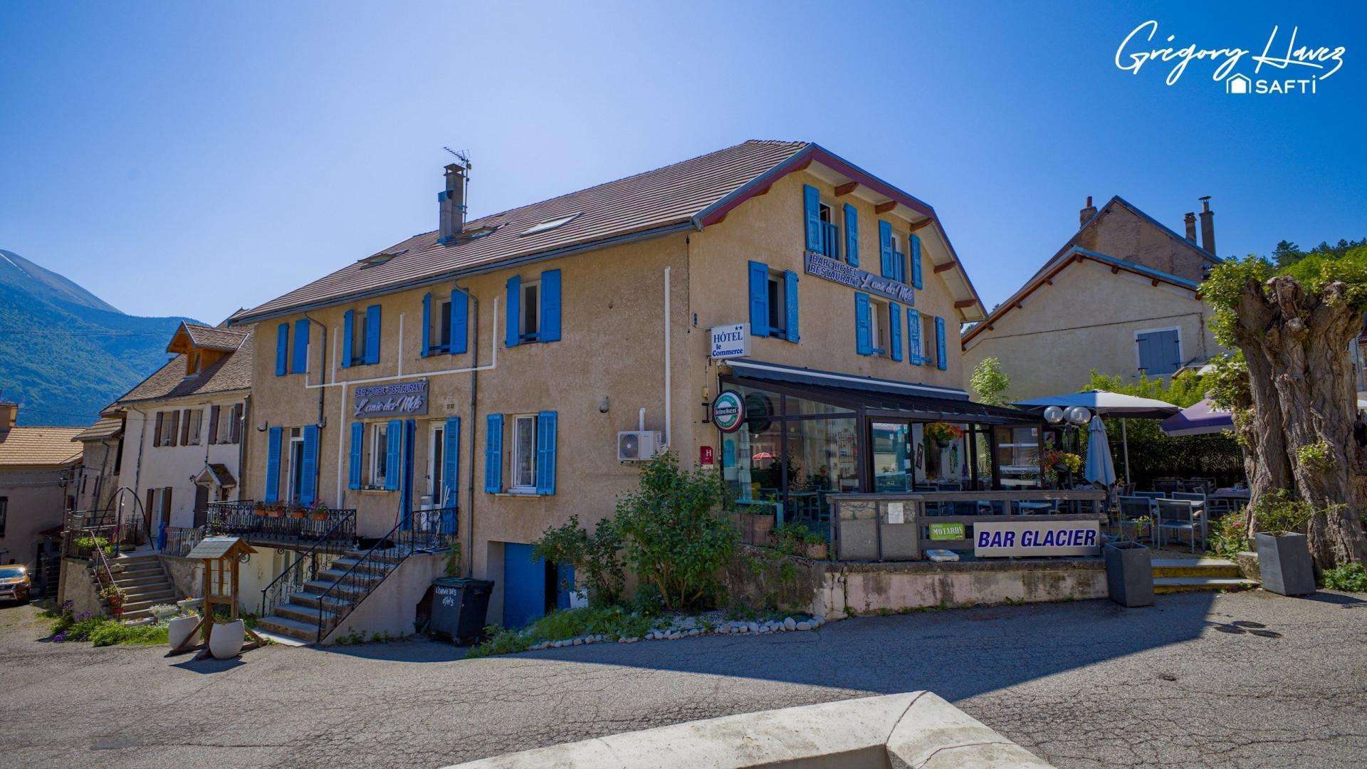 Vente hôtel bar restaurant à Lus-la-Croix-Haute