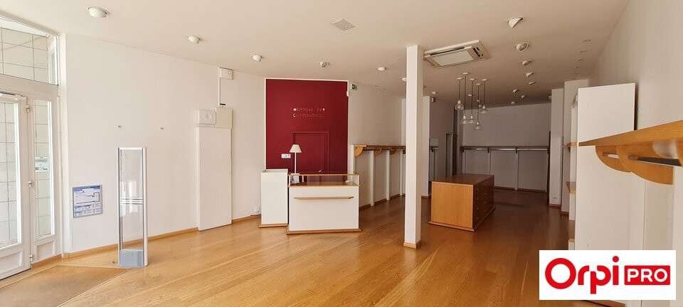 A louer local commercial 145m² centre St-Brieuc