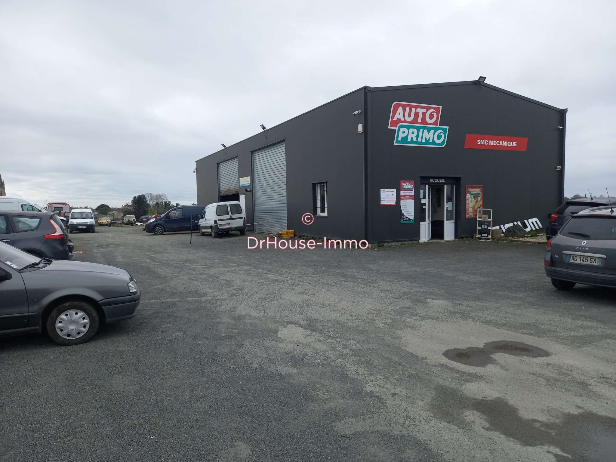A louer local commercial 300m² Villenave de Rions