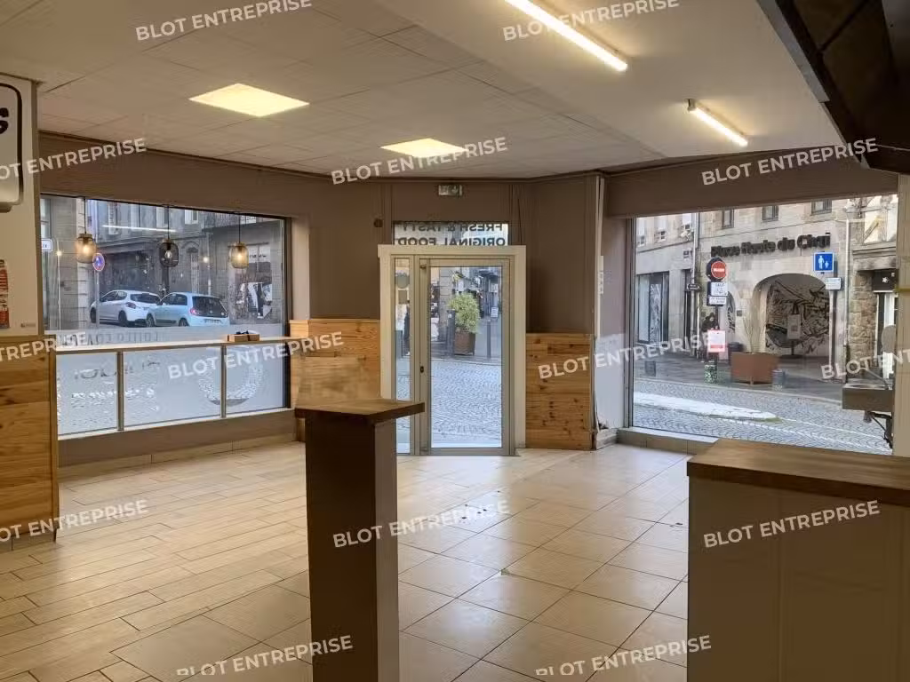 A louer cellule 200m²centre-ville de Saint-Brieuc