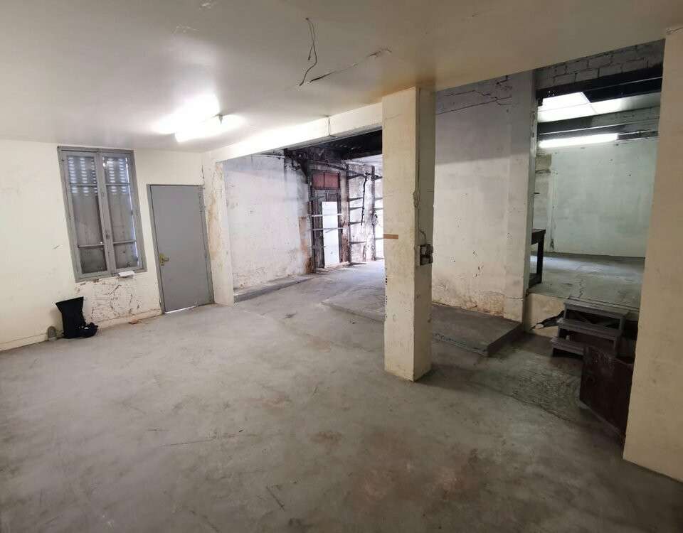 Entrepôt 91m² à louer à Paris 19ème 