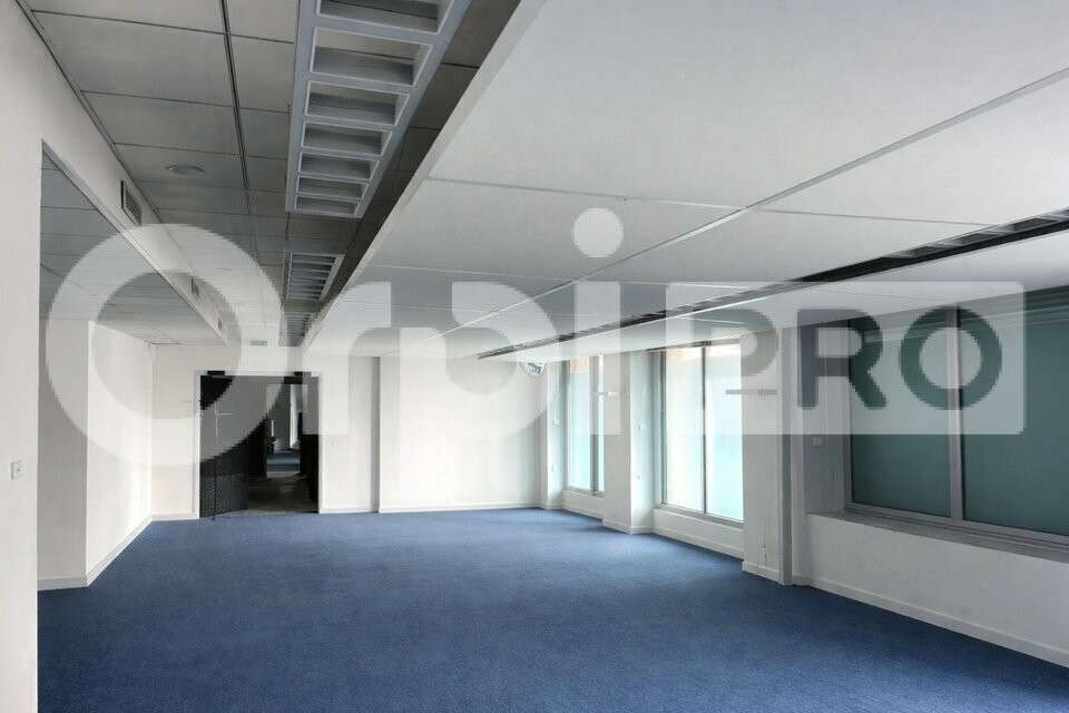 Immeuble tertiaire 380m² à louer à La Rochelle