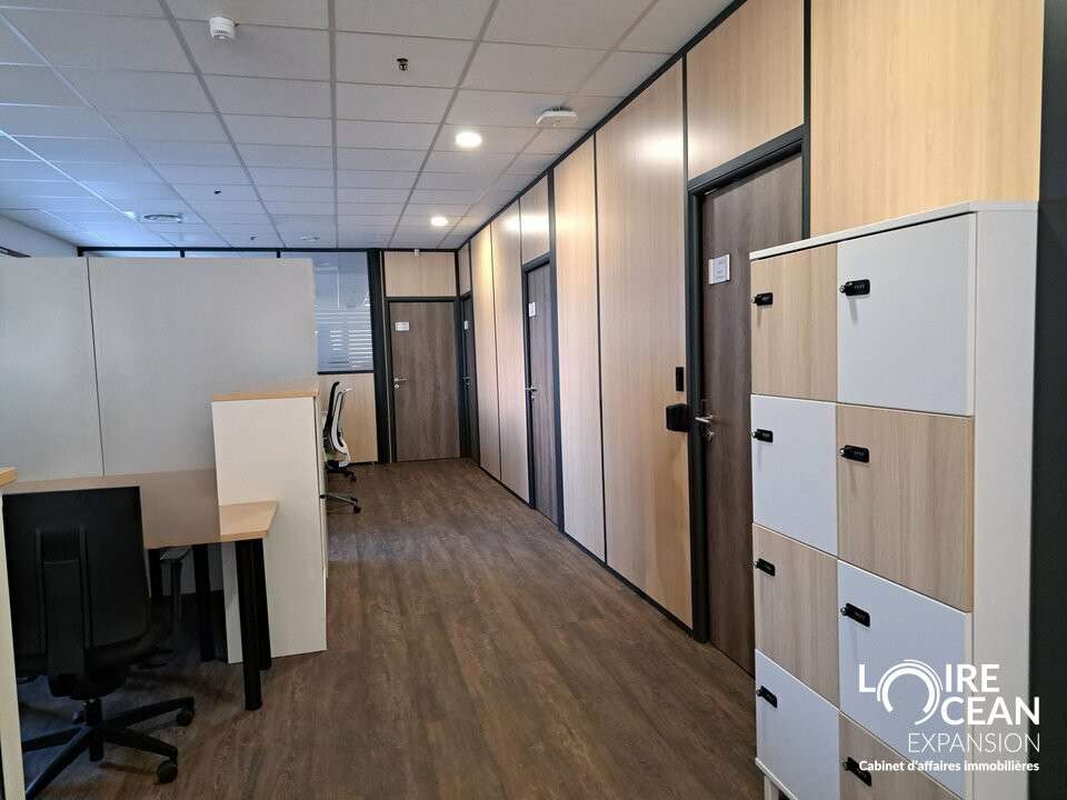Bureaux 861m² sur deux niveaux à vendre à Angers
