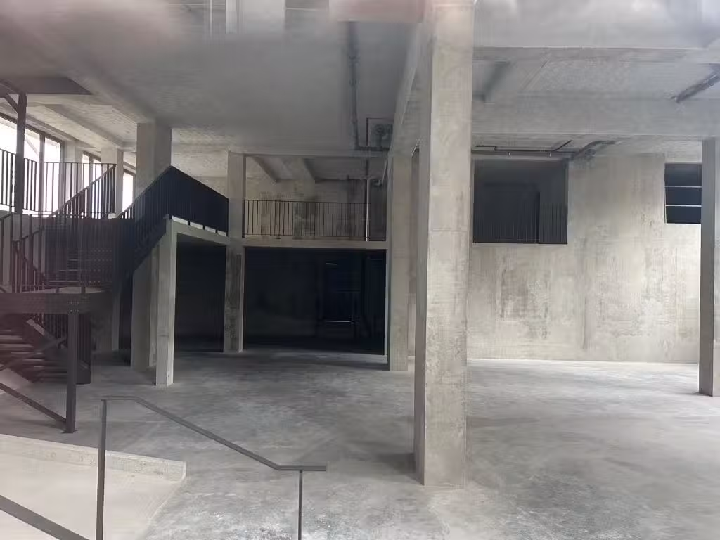 Local 358m² à vendre activité bureaux à Lyon 7e