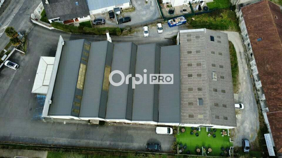 A vendre espace commercial 1500m² à Pau Nord