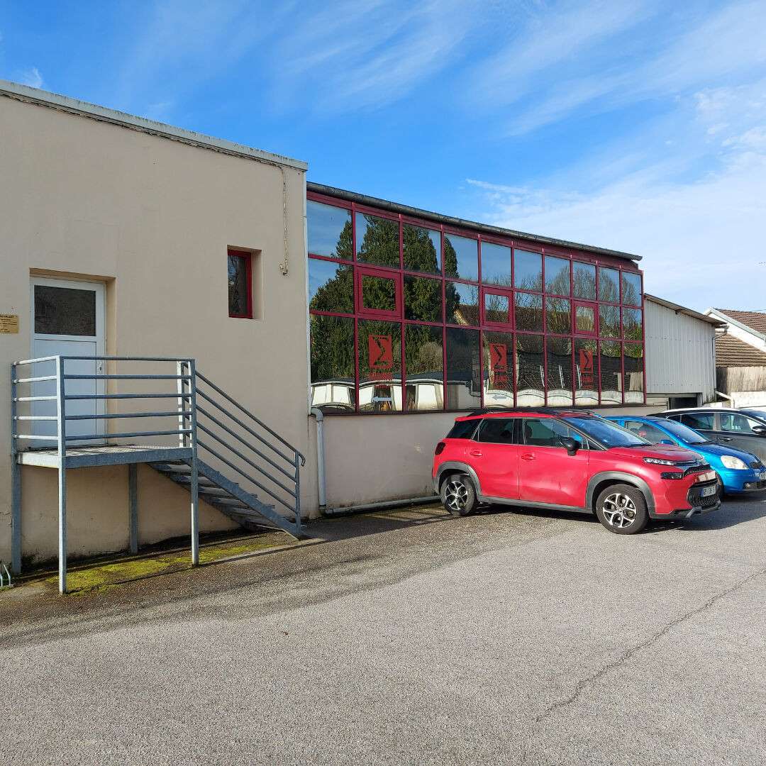 A louer local à usage de bureaux 134m² à Alençon