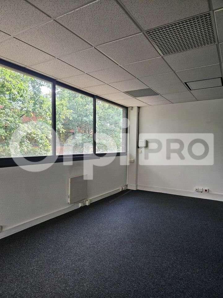Bureaux récents 114m² RDC à louer à Mérignac