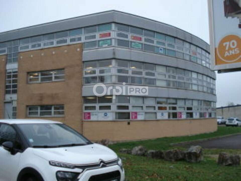 A louer plateau 185m² secteur tertiaire de Nevers