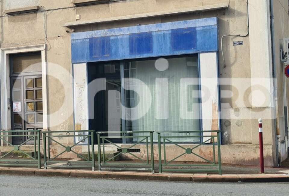 Local commercial 36m² à louer à Commentry
