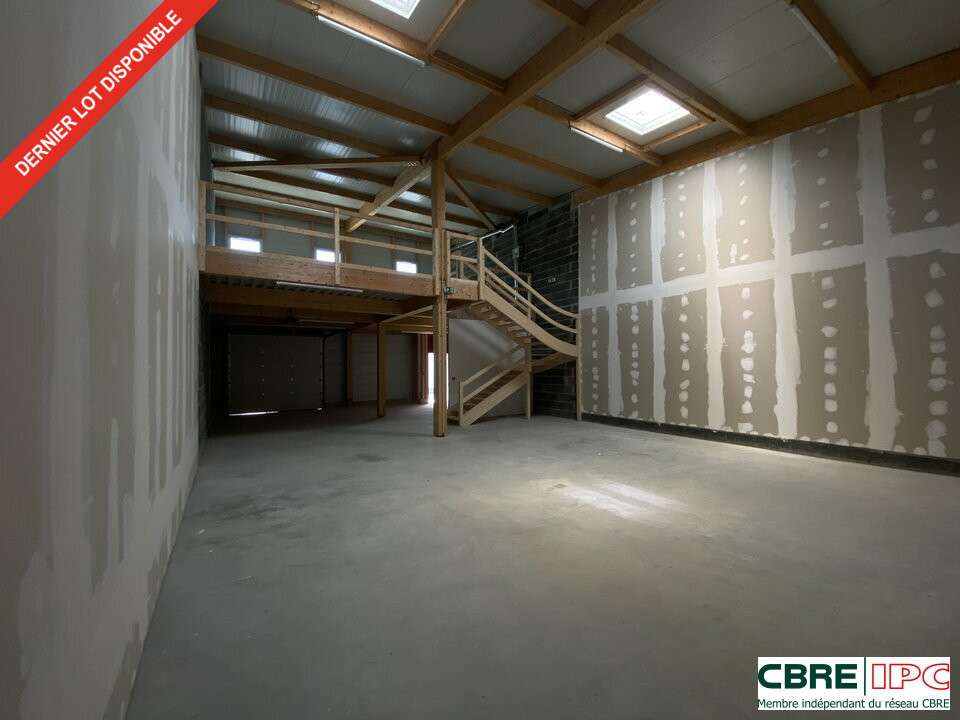 Location entrepôt 200m² à Bidart Bassilour