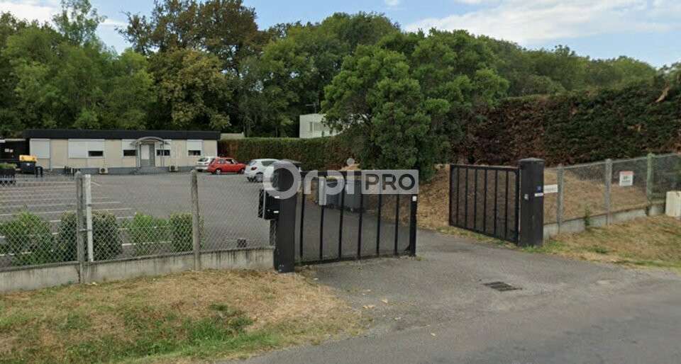 Bureaux 120m² à louer à Pau IndusNord 