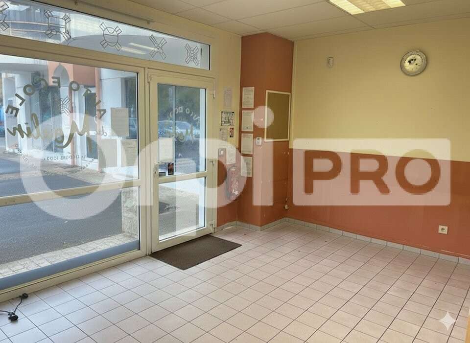 Local 66m² à louer en centre ville d'Aytré