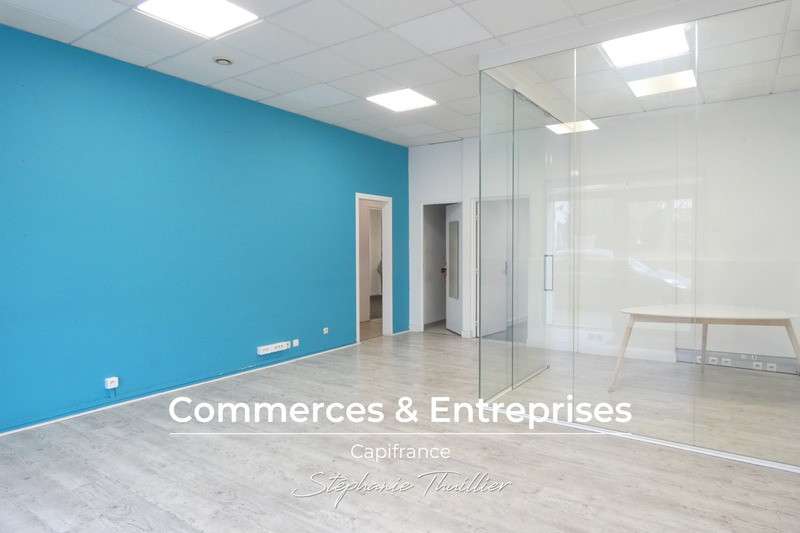 Local commercial 96m² à louer à Allauch 