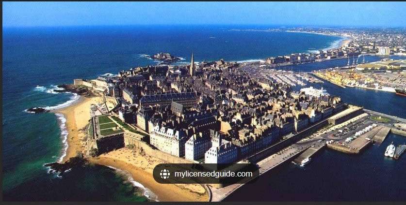 Vente FDC cadeaux souvenirs Saint Malo intra muros